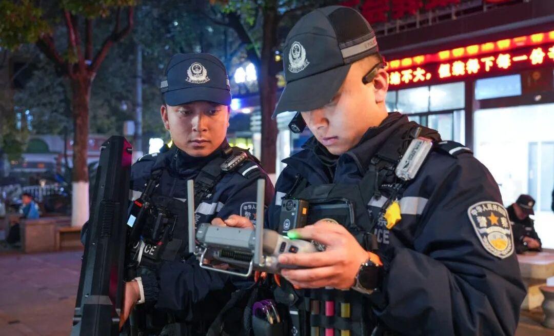六盤水市公安街面警務站堅守崗位守護萬家團圓
