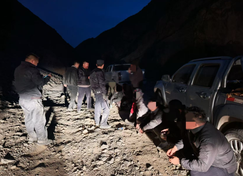 青海海西公安成功搗毀6處非法采礦窩點(diǎn)