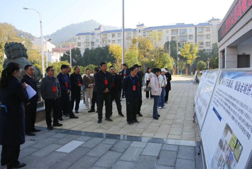 貴州省州市三級人大代表視察都勻市檢察院工作